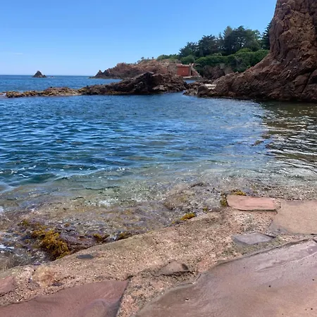 Petit Coin De Paradis Sur La * Сен-Рафаель