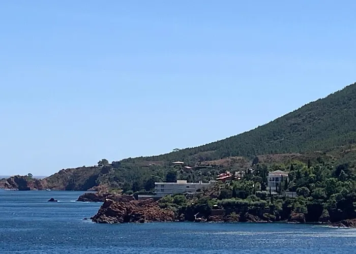 Petit Coin De Paradis Sur La * Saint-Raphaël